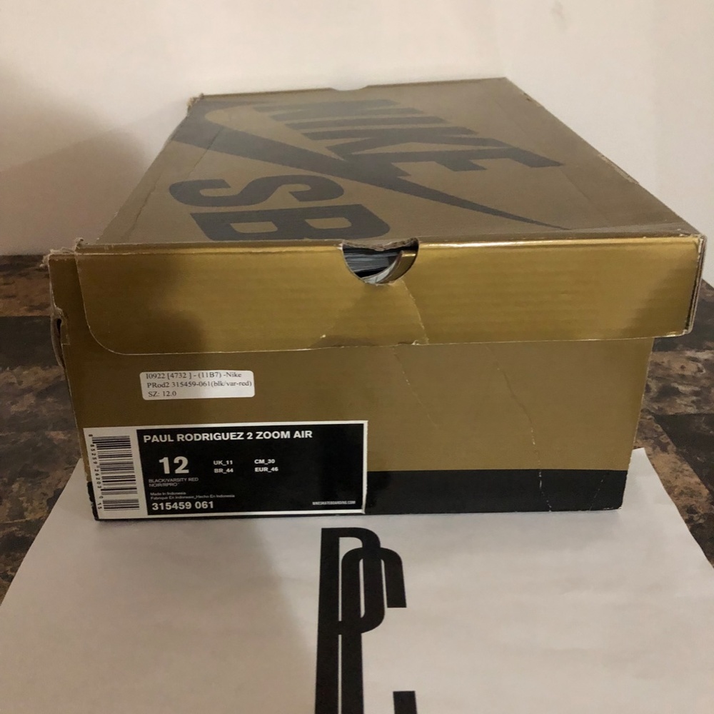 Nike SB Zoom Air P-Rod II "Valentine’s Day Massacre" Sneakers - Picture 4 of 4